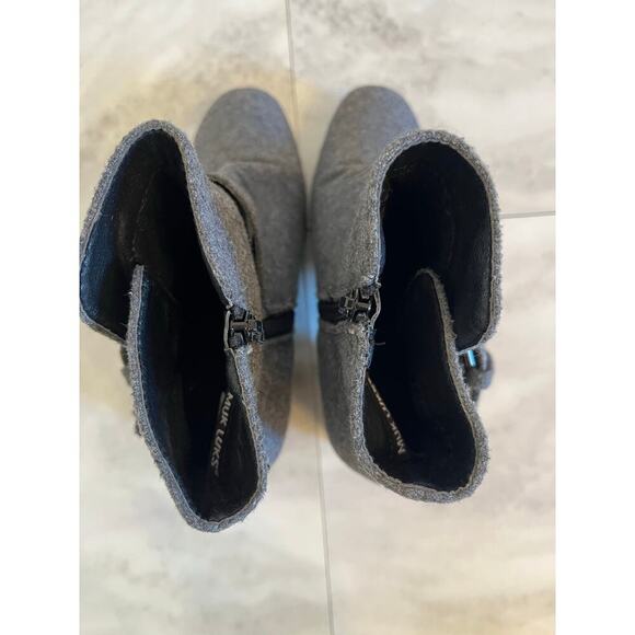 Muk Luks Women’s Heeled Booties Gray Side Zip Buckle Boho City Boots 38 US 8 - Picture 5 of 8